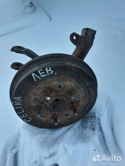 Ступица задняя левая toyota Celica 2001г