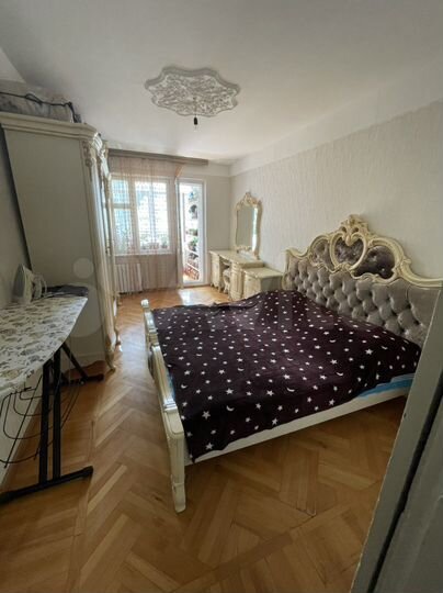 4-к. квартира, 85 м², 3/5 эт.