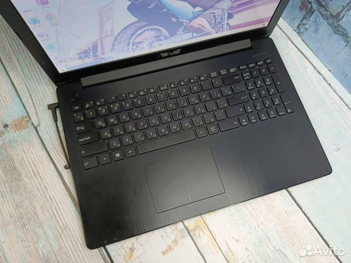 Ноутбук для учебы и офиса Asus intel/4Gb/300gb/HD