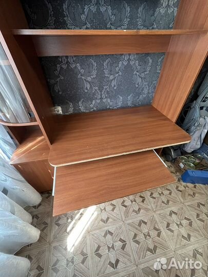 Компьютерный стол