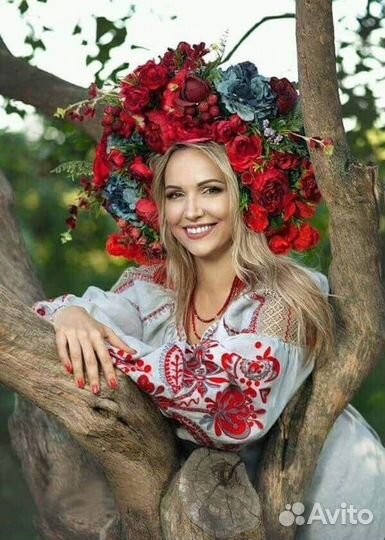 Венок на голову из искусственных цветов