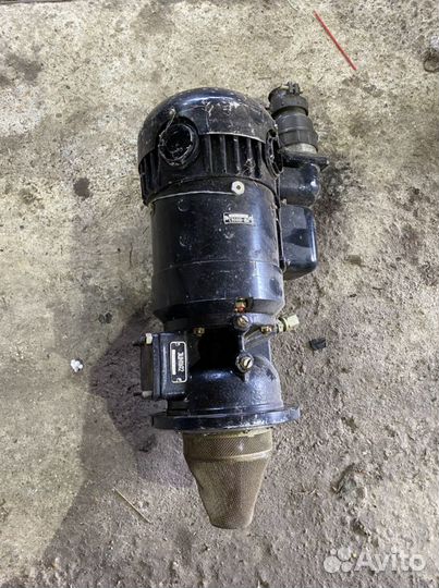 Насос масляный