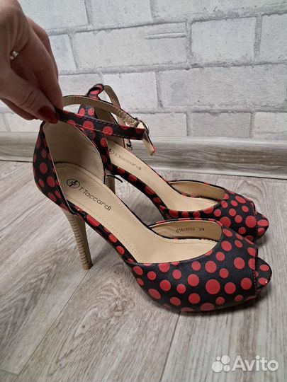 Босоножки 38,5-39