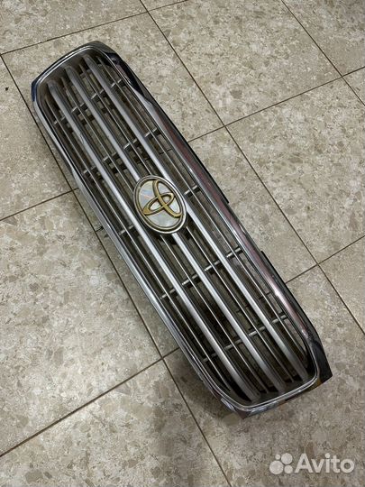 Решетка радиатора toyota land cruiser 100