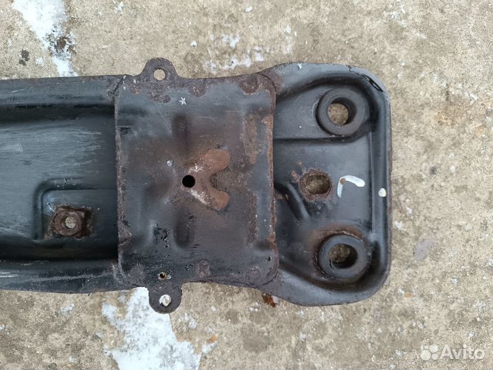 Передняя продольная балка Nissan Almera N16