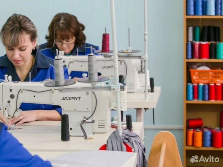 Швея вахта пошив платьев