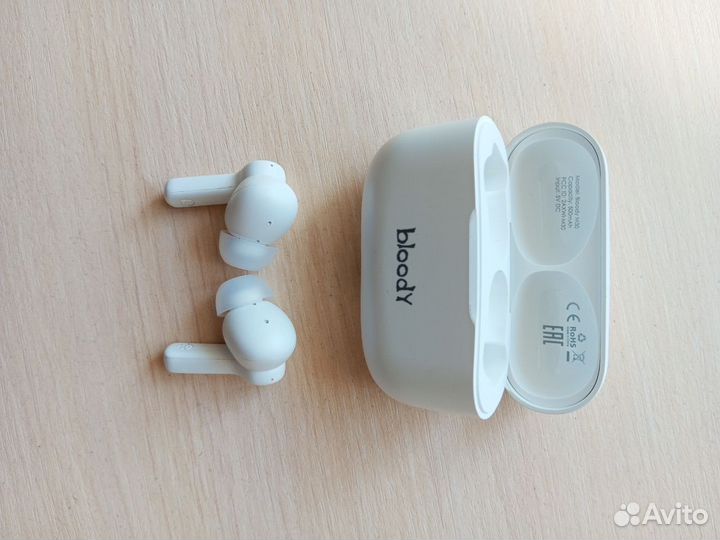 Беспроводные наушники Bloody M30