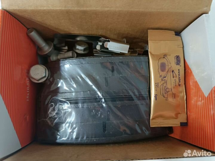 Тормозные колодки передние на volkswagen polo