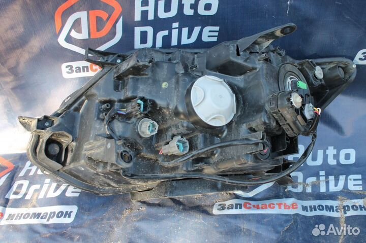 Nissan X-Trail (T32) Фара правая