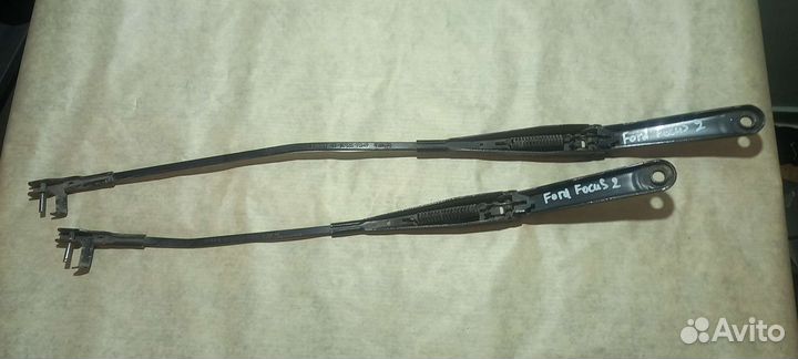 Поводок стеклоочистителя Ford Focus2