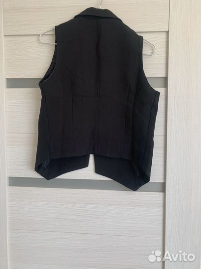 Жилет женский костюмный офисный черный размер 42