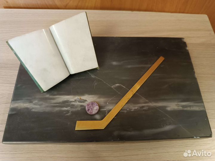 Сувенир Книга с клюшкой