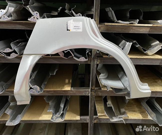 Арка правая Volvo S40 V40 1995-2004 (Polcar)