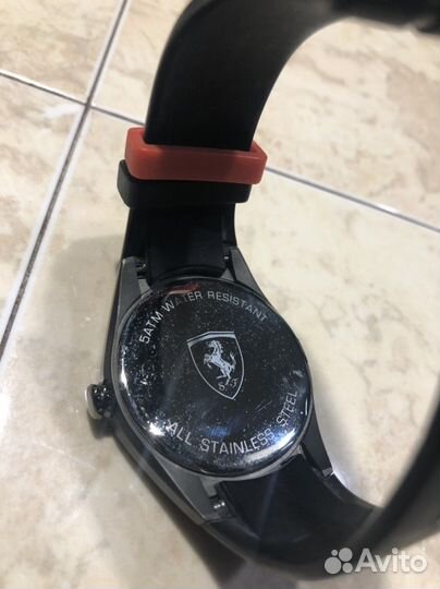 Часы ferrari pit stop