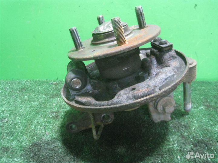 Кулак задний левый Hyundai Accent (LC) 2000