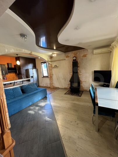 Коттедж 250 м² на участке 4 сот.