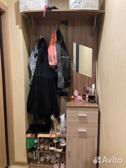 Вешалка в прихожую