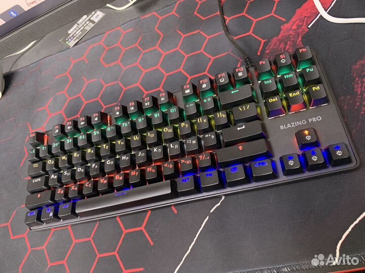 Игровая механическая клавиатура