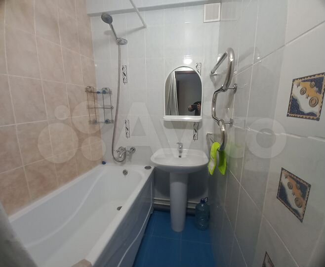 2-к. квартира, 61 м², 2/5 эт.