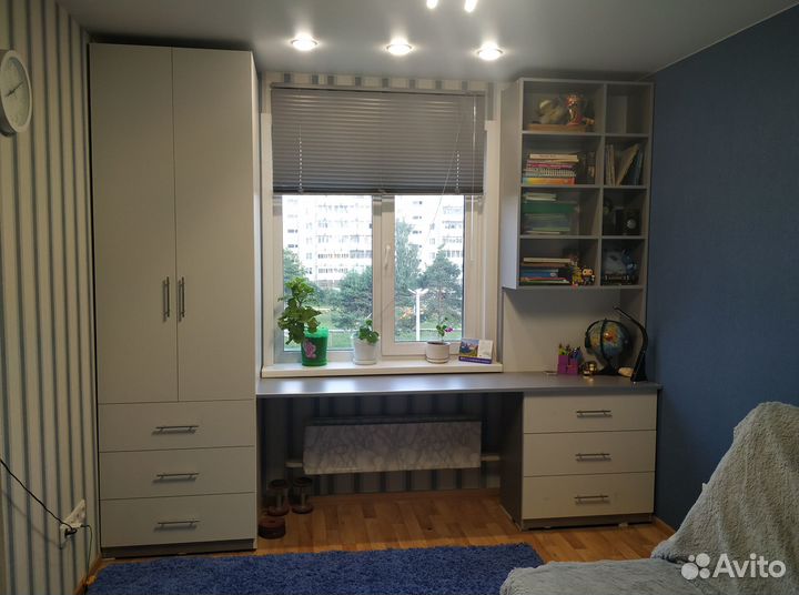 Рабочая зона у окна