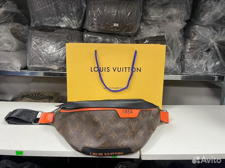 Мужская кожаная поясная сумка Louis Vuitton