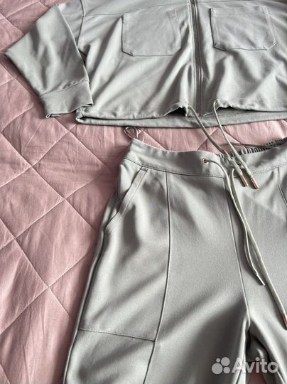 Костюм спортивный