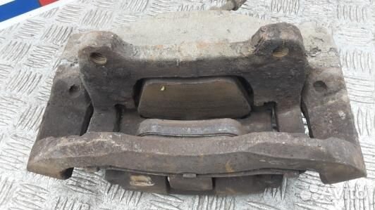 Суппорт тормозной передний правый volvo XC90 1 (TK