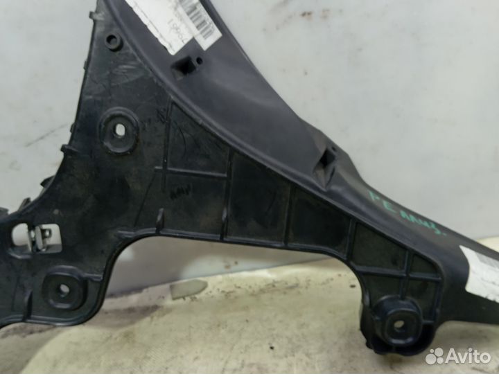 Кронштейн заднего бампера левый Audi A3 8P