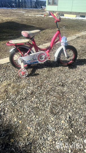 Детский трехколесный велосипед