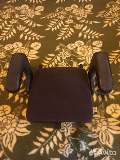 Автокресло бустер