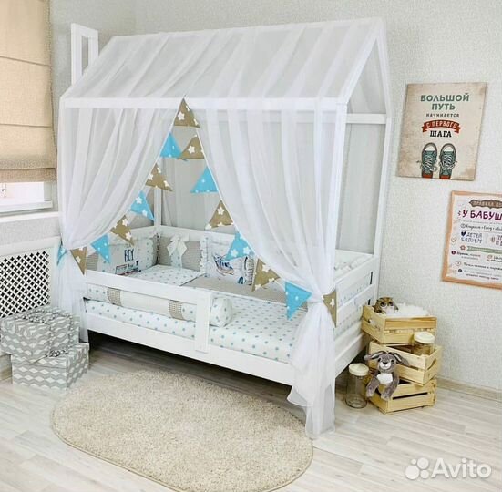 Детская кровать домик с ящиками из массива сосны