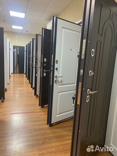 Дверь входная металлическая