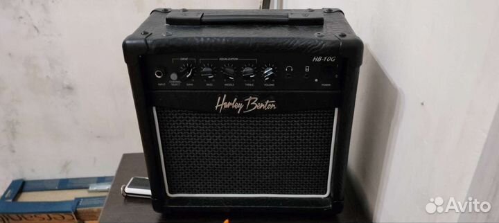 Комбоусилитель для электрогитары harley benton