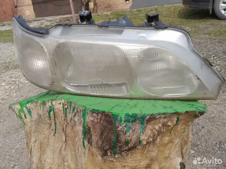 Блок фара Хонда Легенда