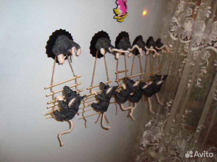 Магнит на холодильник