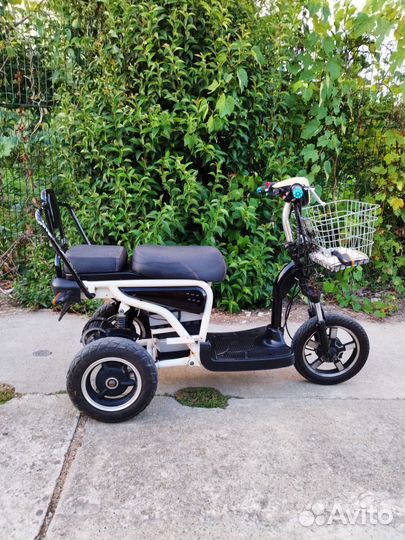 Электрический трицыкл рикша