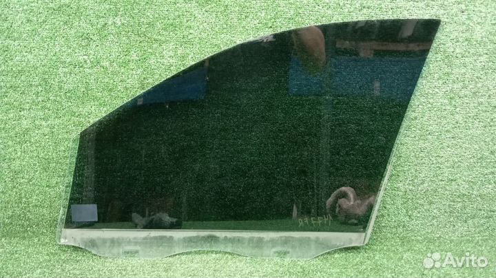 Стекло двери Hyundai Santa Fe Правое Переднее