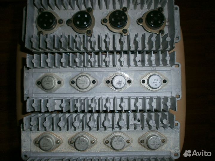 Унч Сатурн стерео