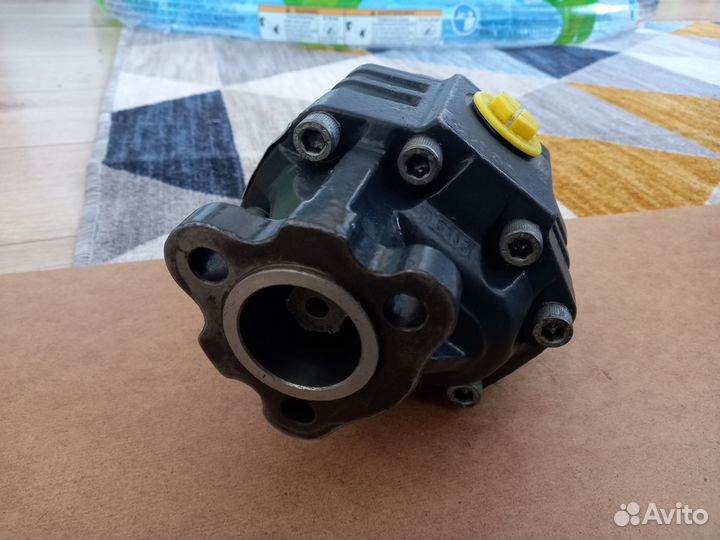 Гидронасос NPH 61 SX UNI tandem 10502300626