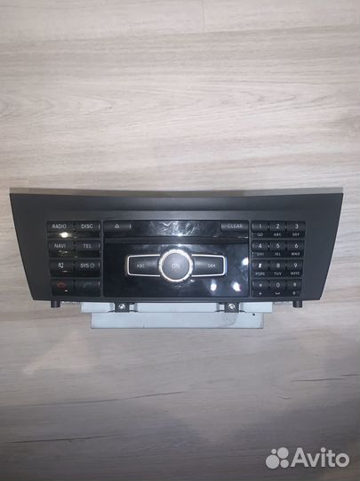 Магнитола Mercedes w204 на запчасти