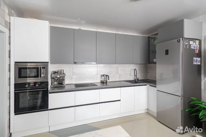 Кухня (цена за всю кухню)km-35573