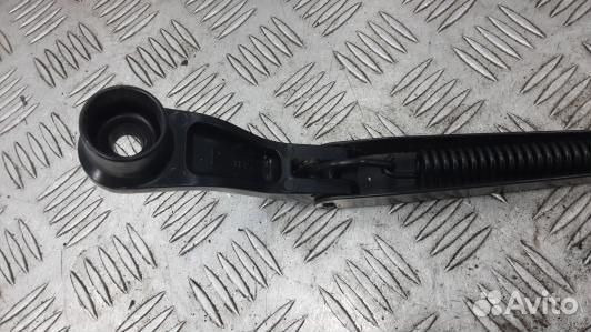 Щеткодержатель лобового стекла dodge caliber (8AR0