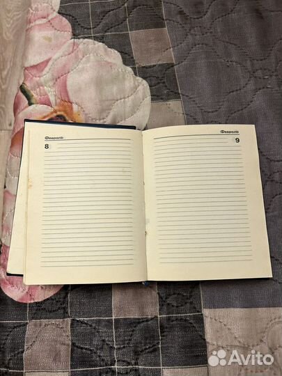 Ежедневник и блокнот