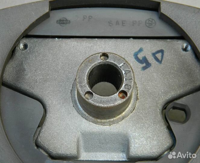 Руль Nissan Maxima A33