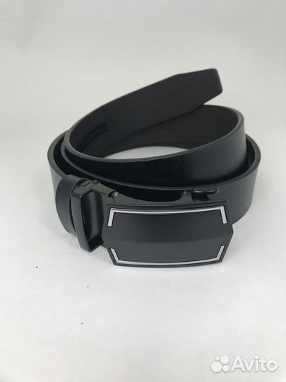 Мужской кожаный ремень на автомате
