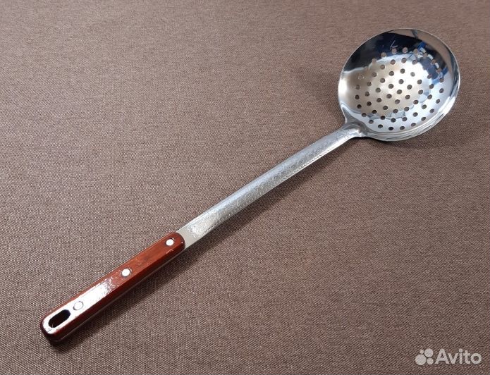 Шумовка с длинной ручкой