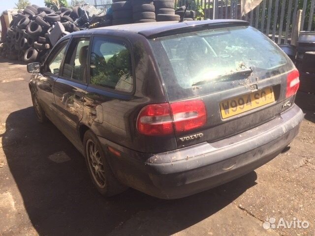 Разбор на запчасти Volvo S40 / V40