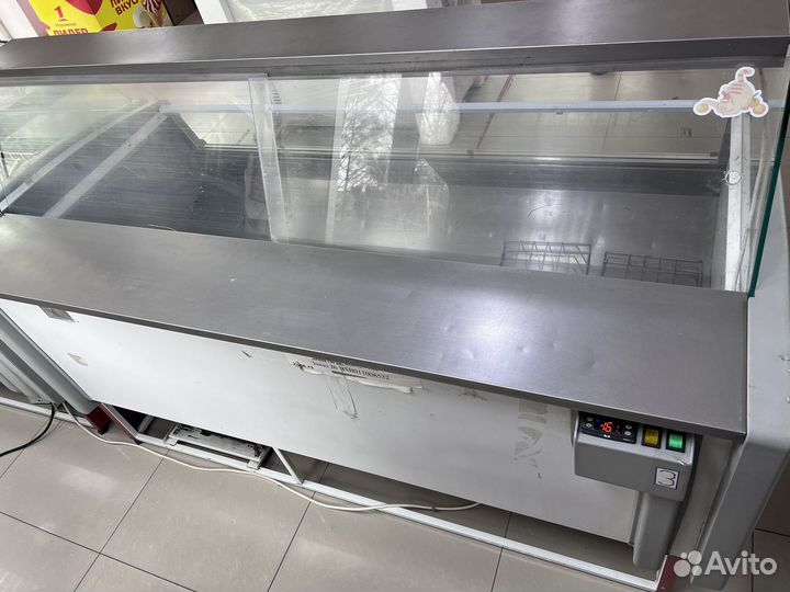 Продам морозильную витрину