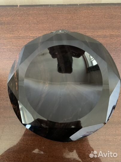 Пепельница из черного агата