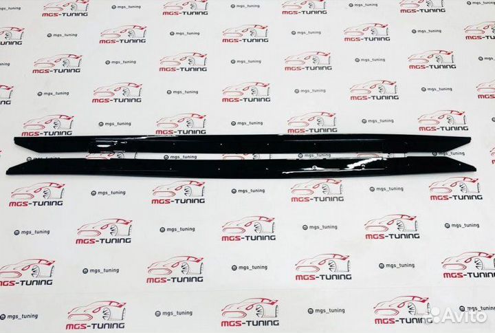 Лезвия порогов BMW F22 M-Performance черный глянец